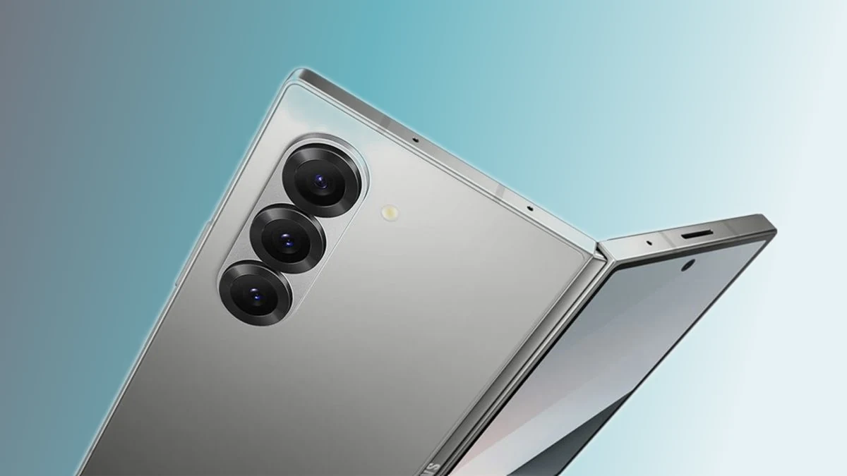 Samsung Fold 7 hinge vs iPhone Fold Liquidmetal hinge comparison